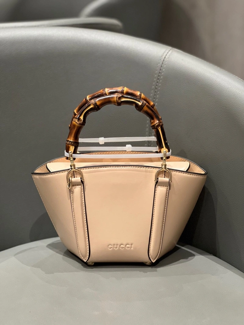 Gucci Shopping Bags 4220D-0329