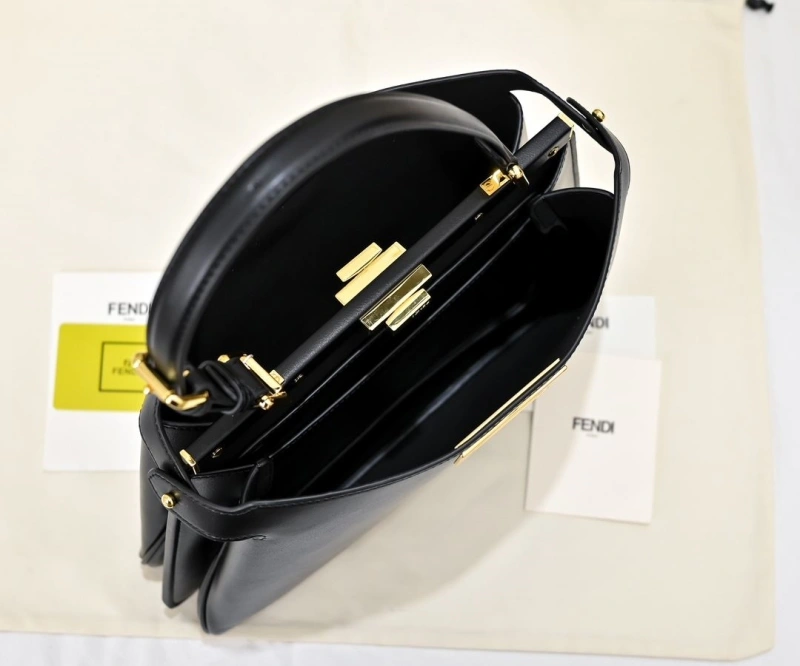 Fendi Top Handle Bags 4220D-0377