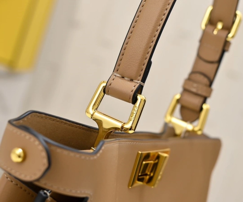 Fendi Top Handle Bags 4220D-0378