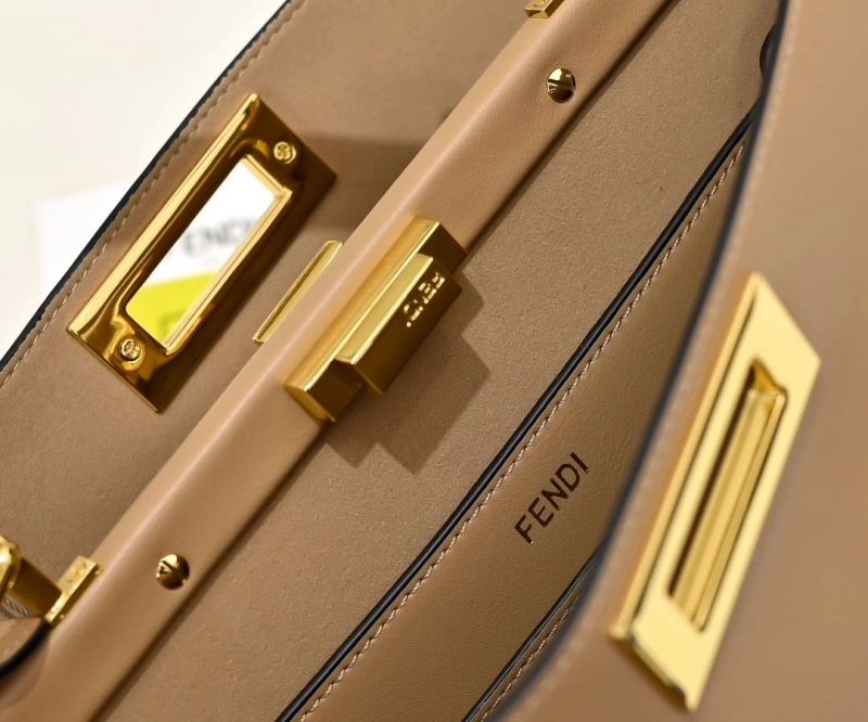 Fendi Top Handle Bags 4220D-0378