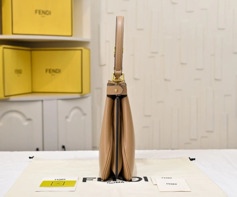 Fendi Top Handle Bags 4220D-0378