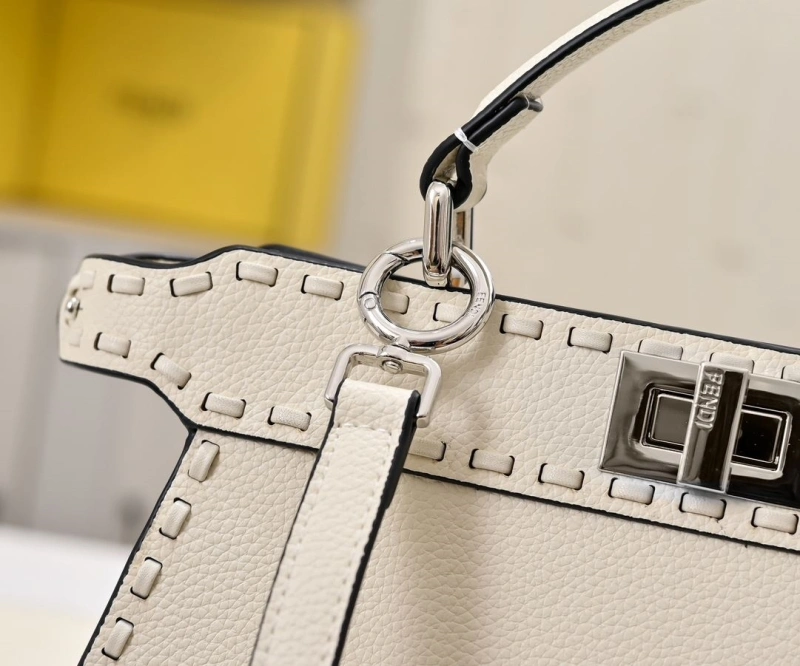 Fendi Top Handle Bags 4220D-0379