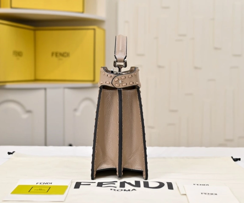 Fendi Top Handle Bags 4220D-0381