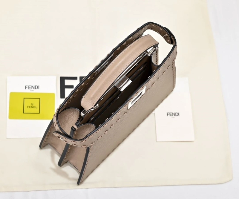 Fendi Top Handle Bags 4220D-0381