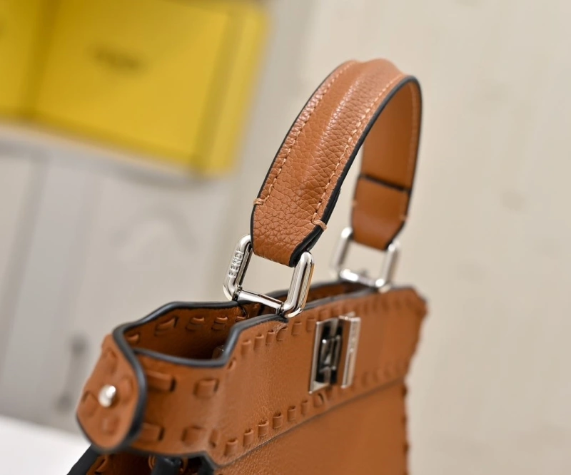 Fendi Top Handle Bags 4220D-0382