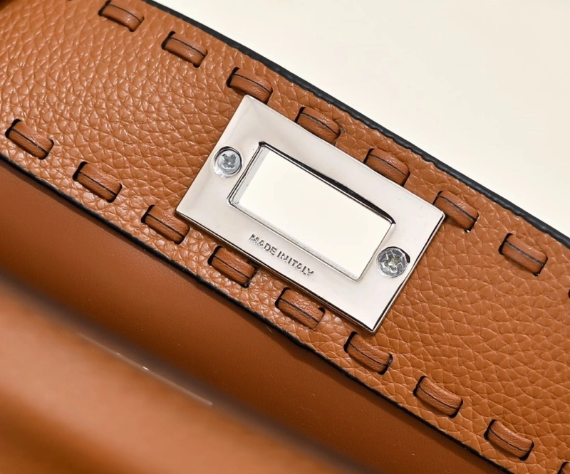 Fendi Top Handle Bags 4220D-0382