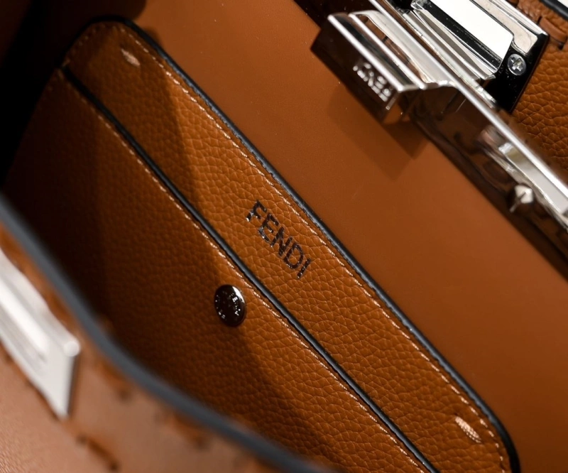 Fendi Top Handle Bags 4220D-0382