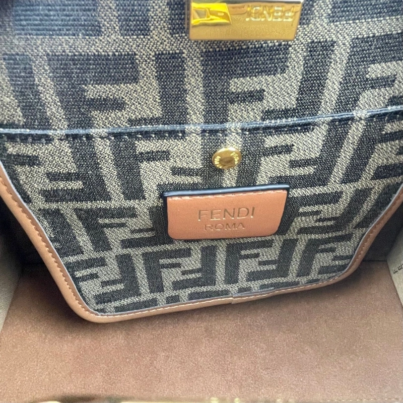 Fendi Top Handle Bags 4220D-0479