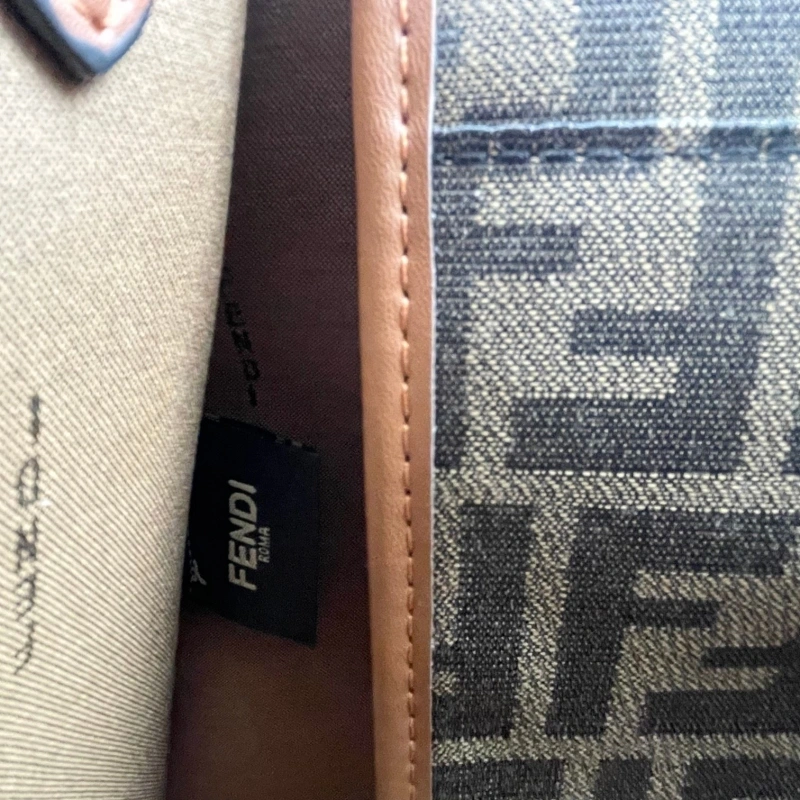 Fendi Top Handle Bags 4220D-0479