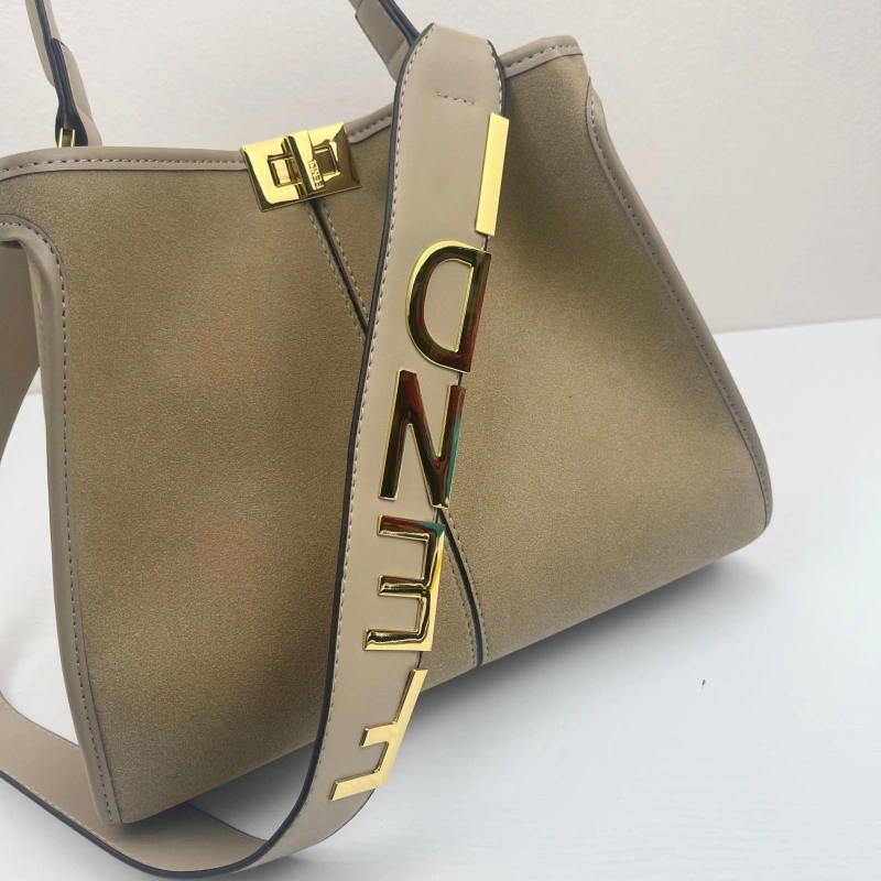 Fendi Top Handle Bags 4220D-0482
