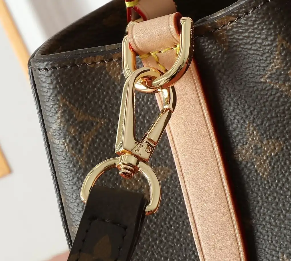 LV Shopping Bags 4220D-0485