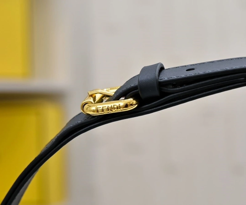 Fendi Top Handle Bags 4220D-0495