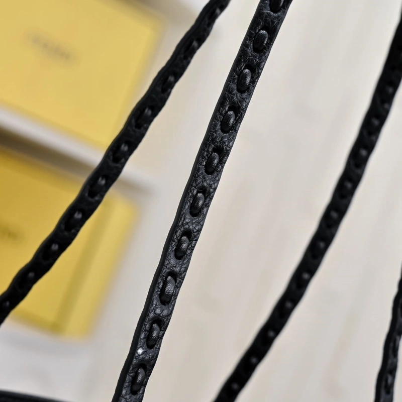 Fendi Shopping Bags 4220D-0503