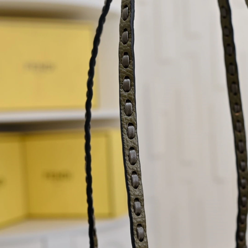 Fendi Shopping Bags 4220D-0504