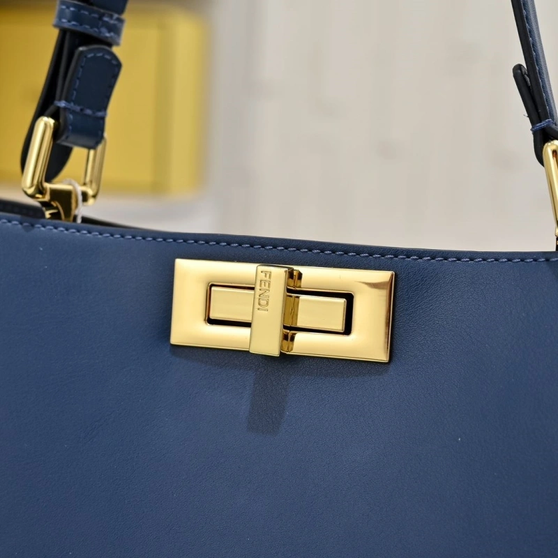 Fendi Top Handle Bags 4220D-0510