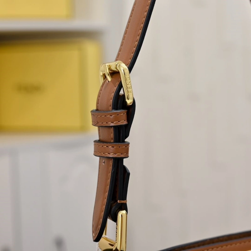 Fendi Top Handle Bags 4220D-0514