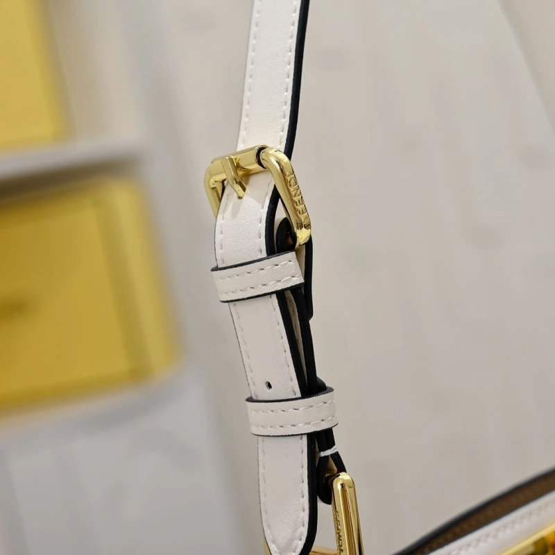 Fendi Top Handle Bags 4220D-0515