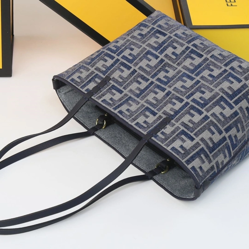 Fendi Shopping Bags 4220D-0553