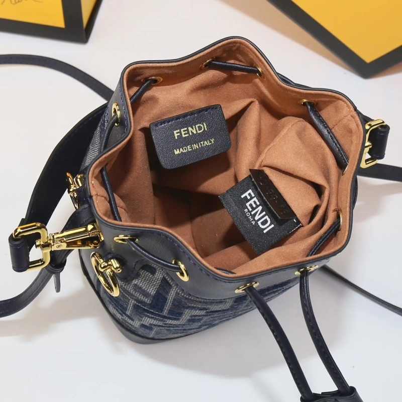 Fendi Bucket Bags 4220D-0556