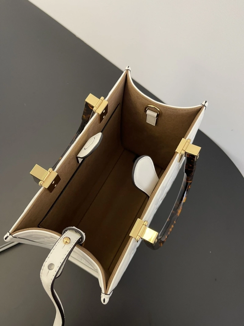 Fendi Shopping Bags 4222C-0055