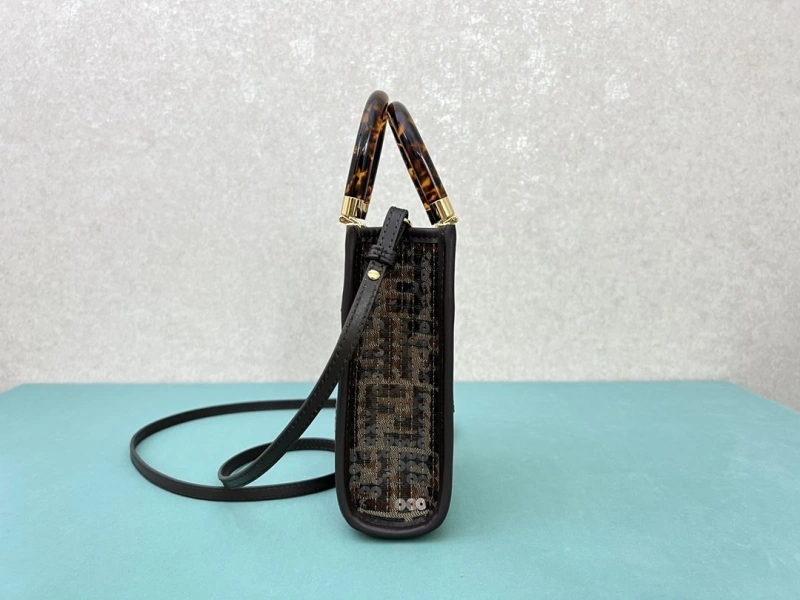 Fendi Top Handle Bags 4222C-0062
