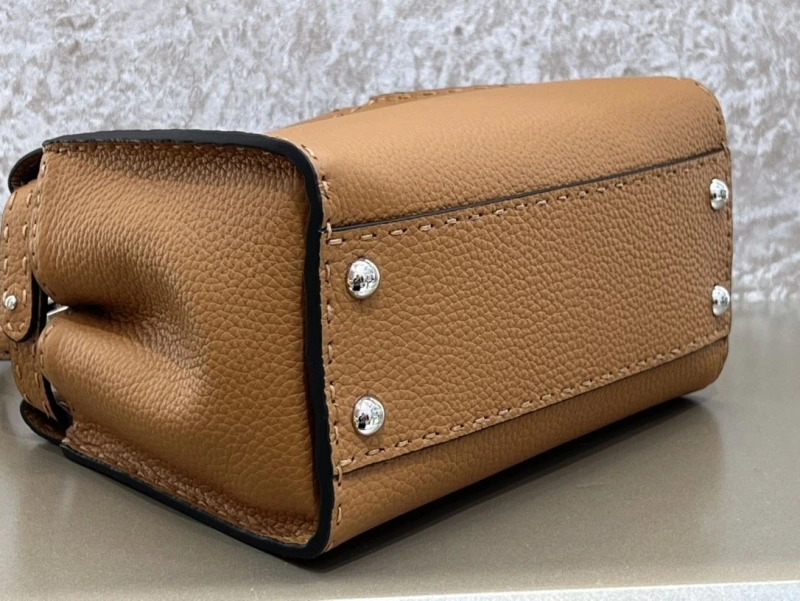 Fendi Top Handle Bags 4222C-0067