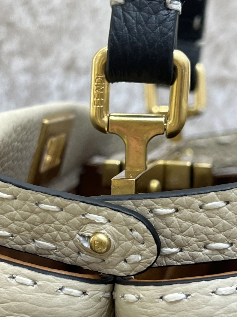 Fendi Top Handle Bags 4222C-0069