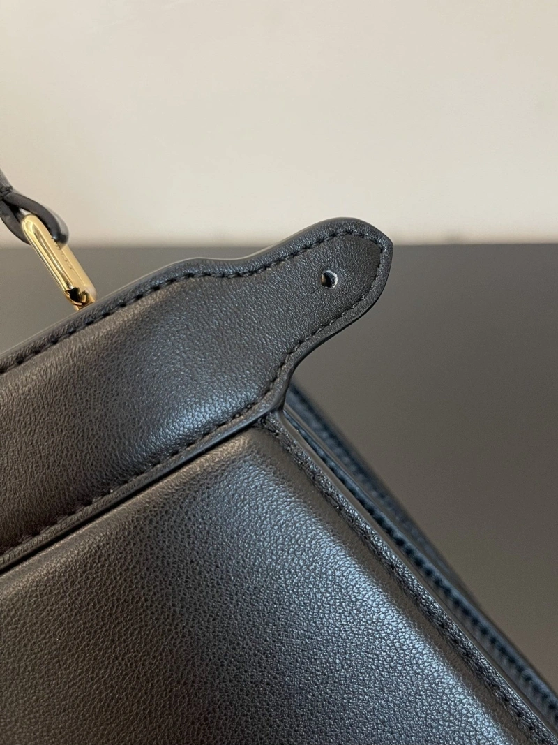 Fendi Top Handle Bags 4222C-0087