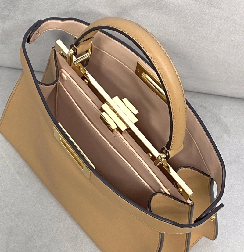 Fendi Top Handle Bags 4222C-0101