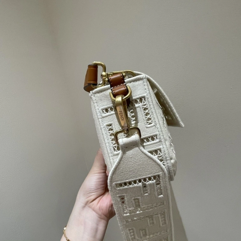 Fendi Baguette Bags 4222C-0110
