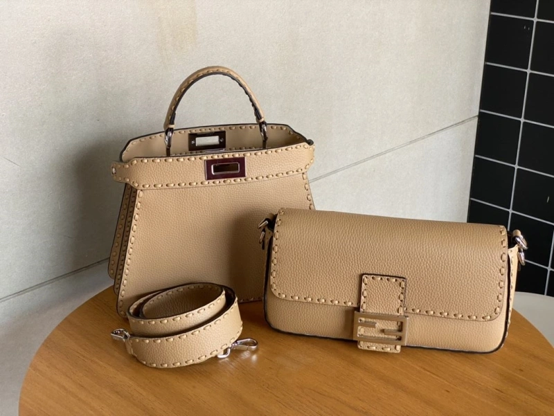 Fendi Top Handle Bags 4222C-0118