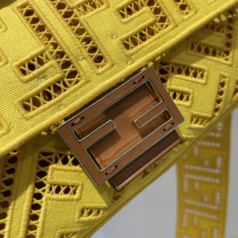 Fendi Baguette Bags 4222C-0135