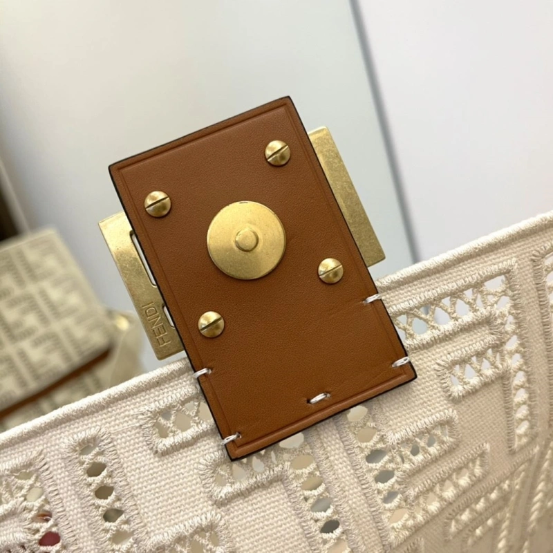 Fendi Baguette Bags 4222C-0136