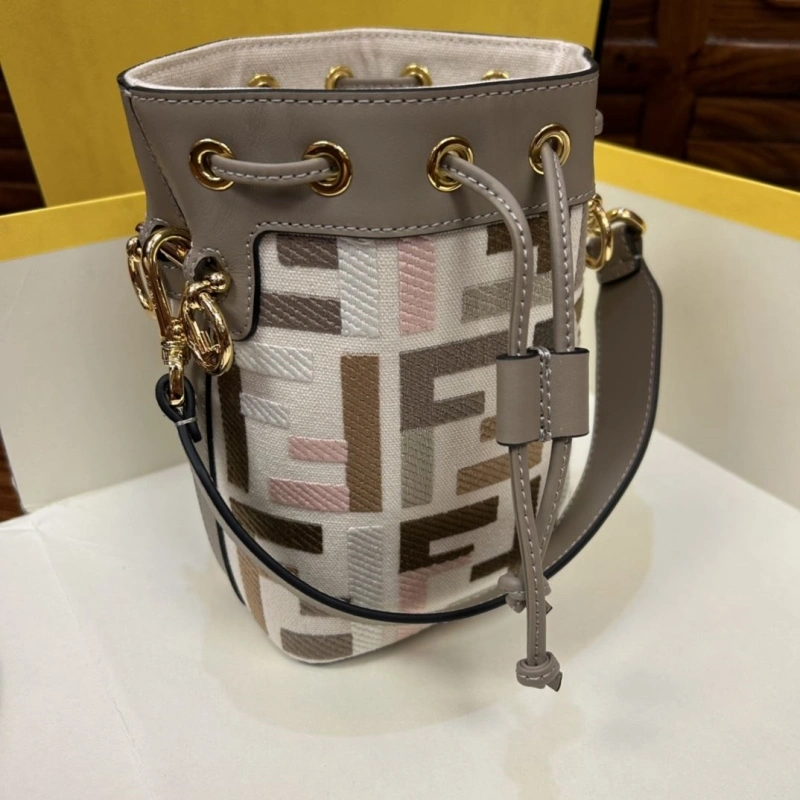 Fendi Bucket Bags 4222C-0139