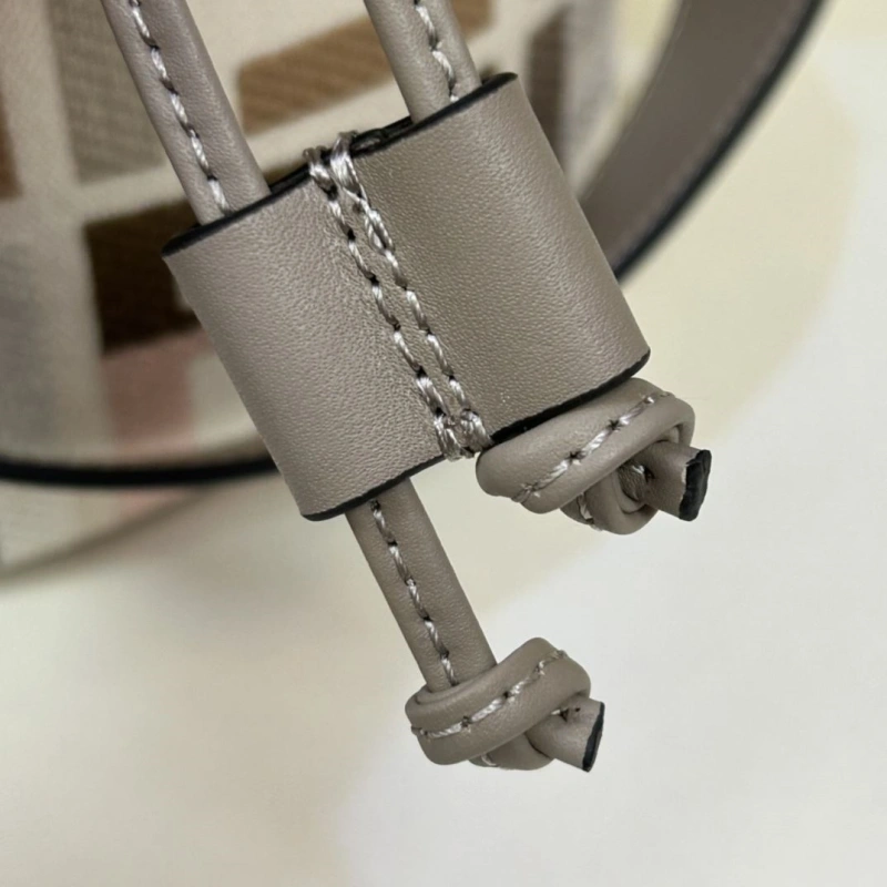 Fendi Bucket Bags 4222C-0139