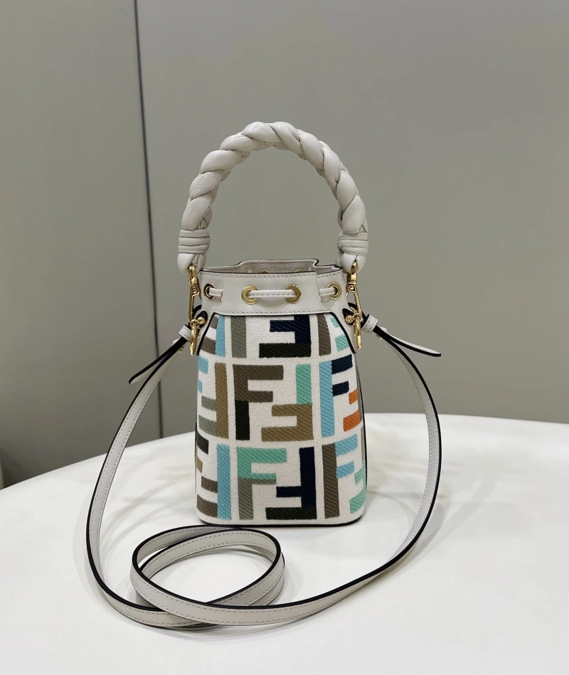 Fendi Bucket Bags 4222C-0152