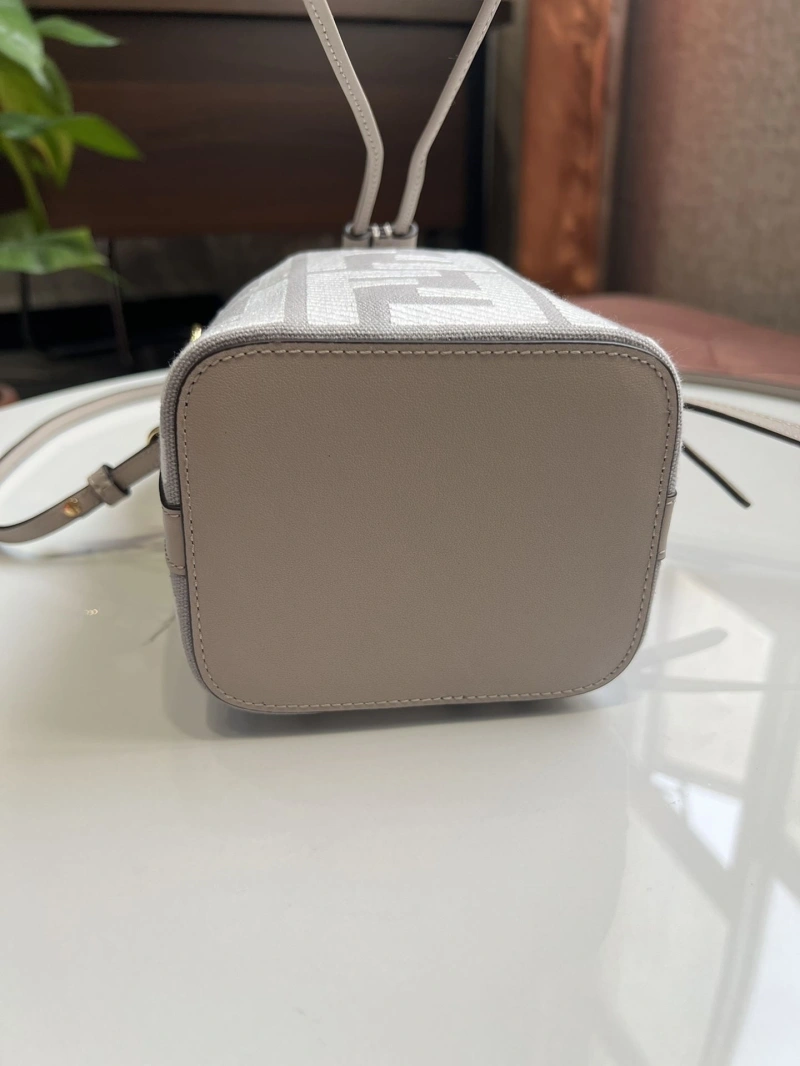 Fendi Bucket Bags 4222C-0156