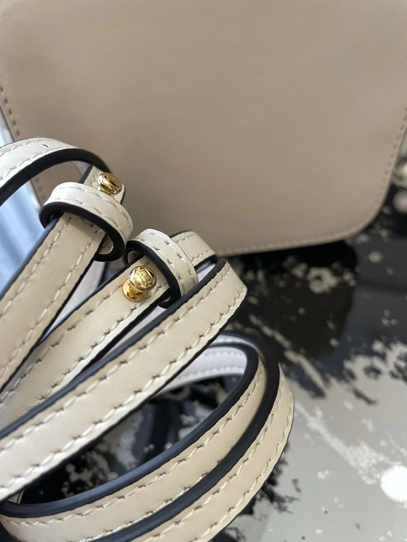 Fendi Bucket Bags 4222C-0171
