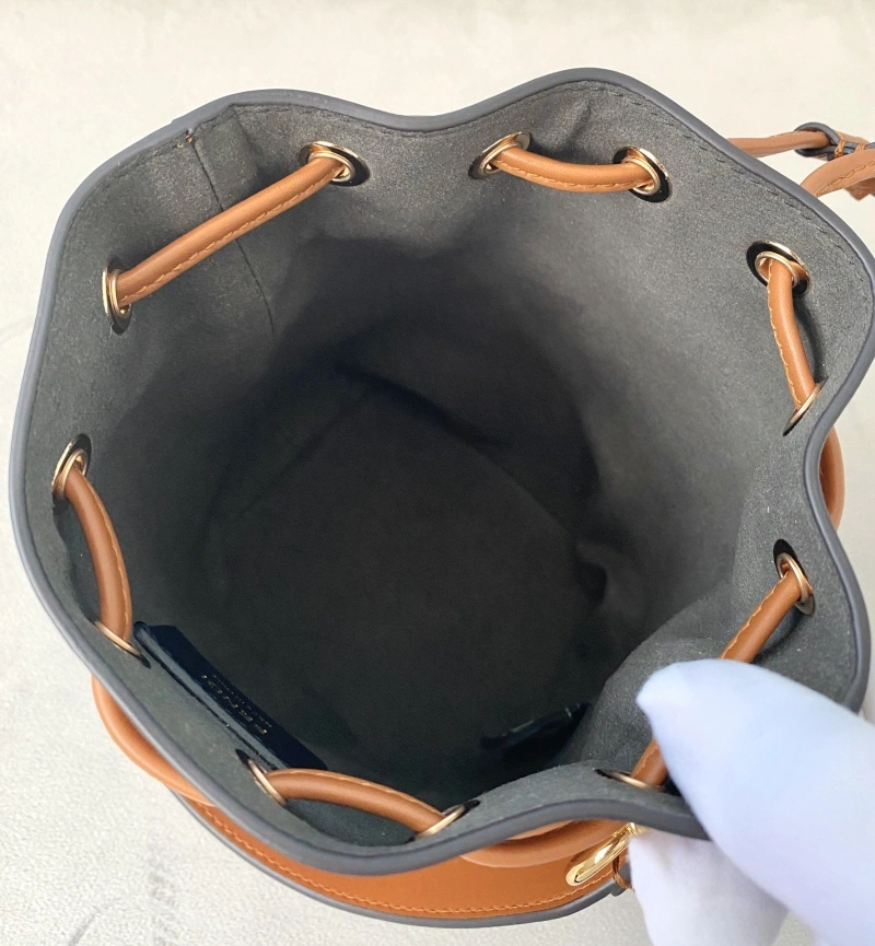 Fendi Bucket Bags 4222C-0178