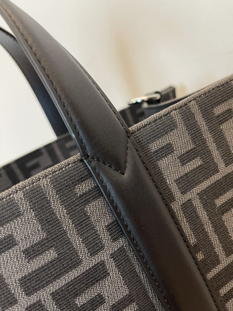 Fendi Shopping Bags 4222C-0203