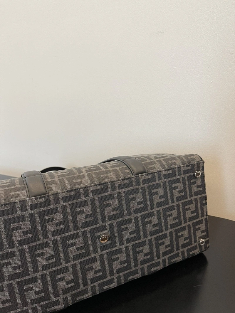 Fendi Shopping Bags 4222C-0203