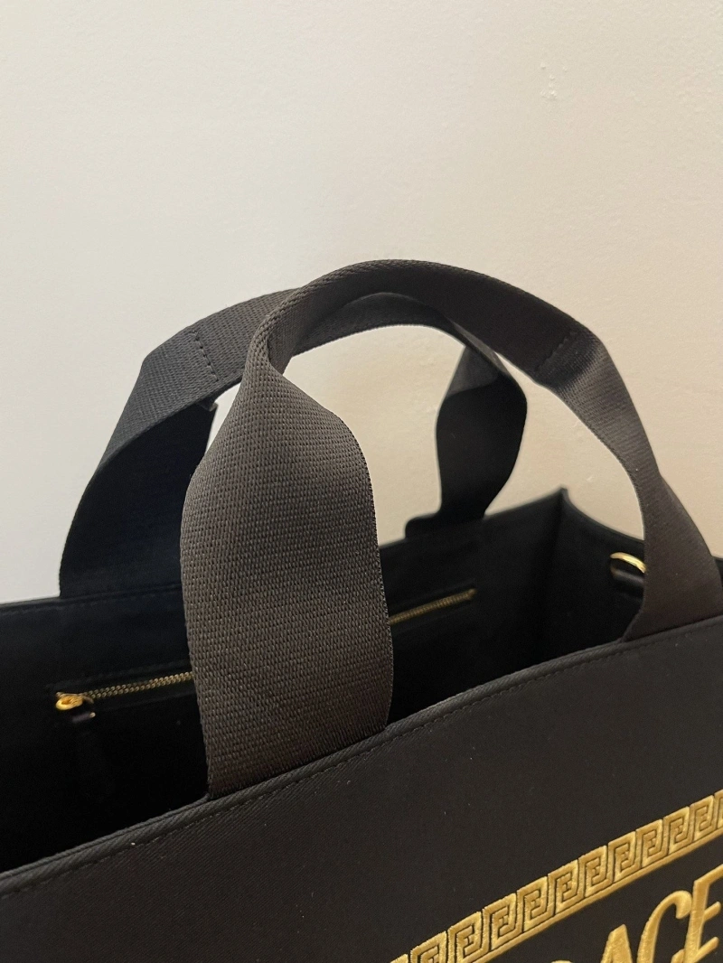 Fendi Shopping Bags 4222C-0204