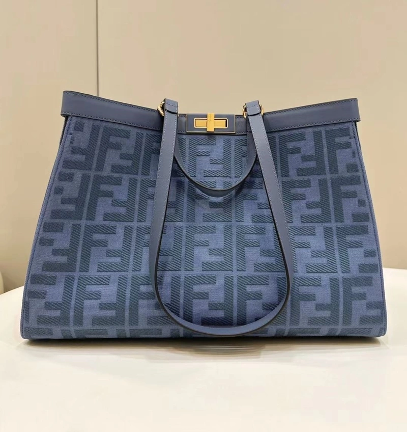 Fendi Shopping Bags 4222C-0230