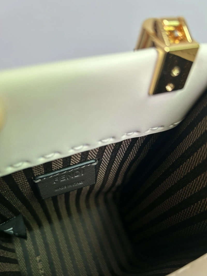 Fendi Top Handle Bags 4222C-0260