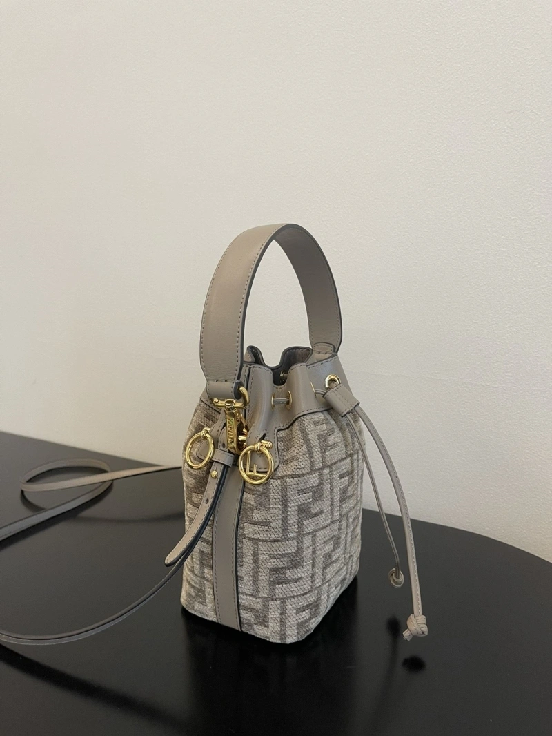 Fendi Bucket Bags 4222C-0268