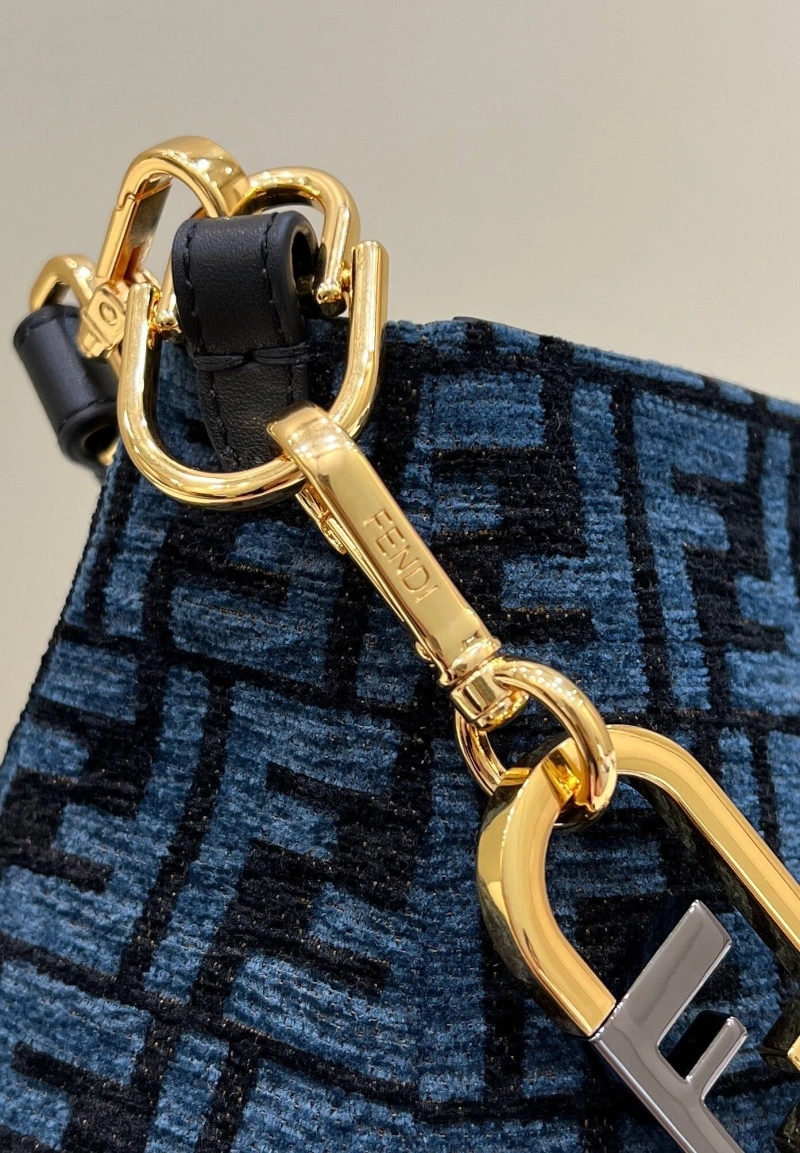 Fendi Top Handle Bags 4222C-0270