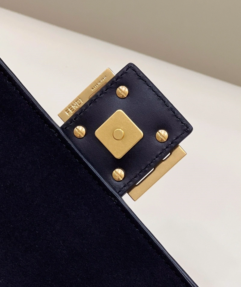 Fendi Baguette Bags 4222C-0273