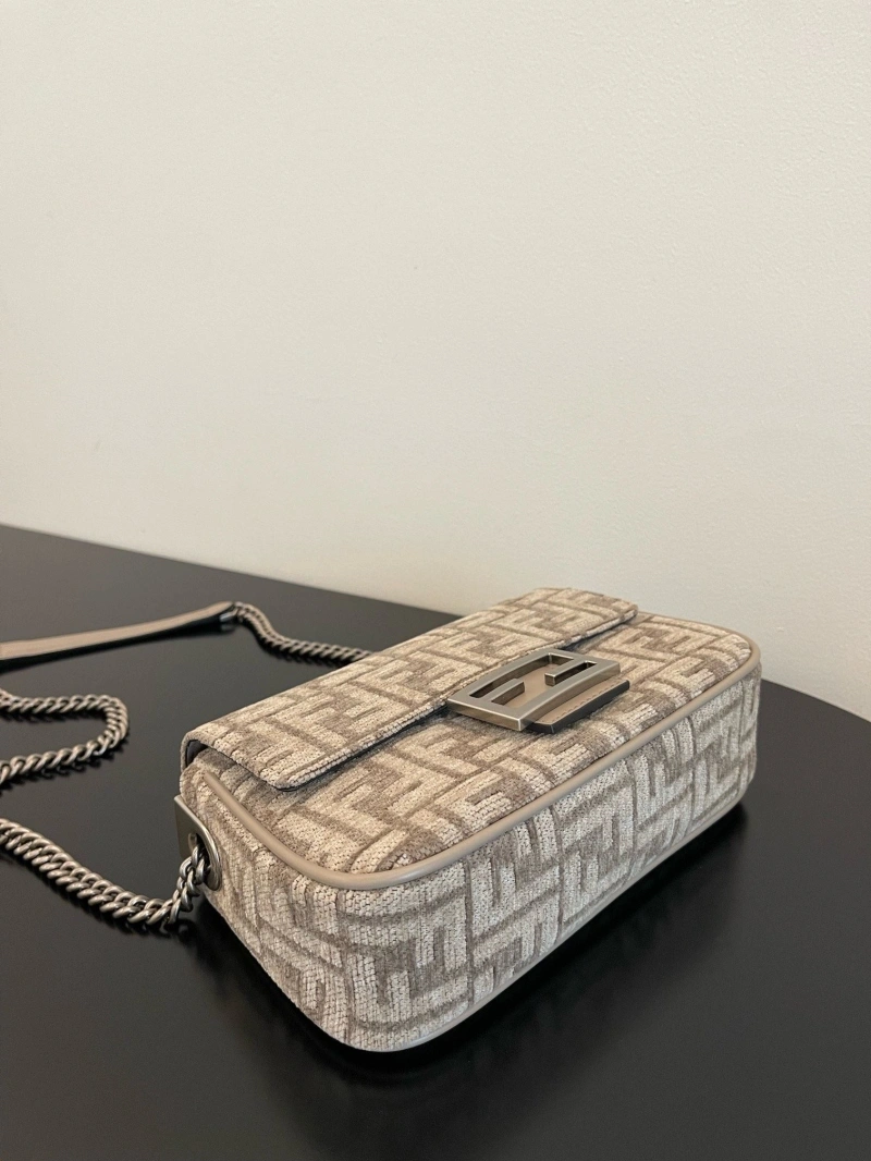 Fendi Baguette Bags 4222C-0275