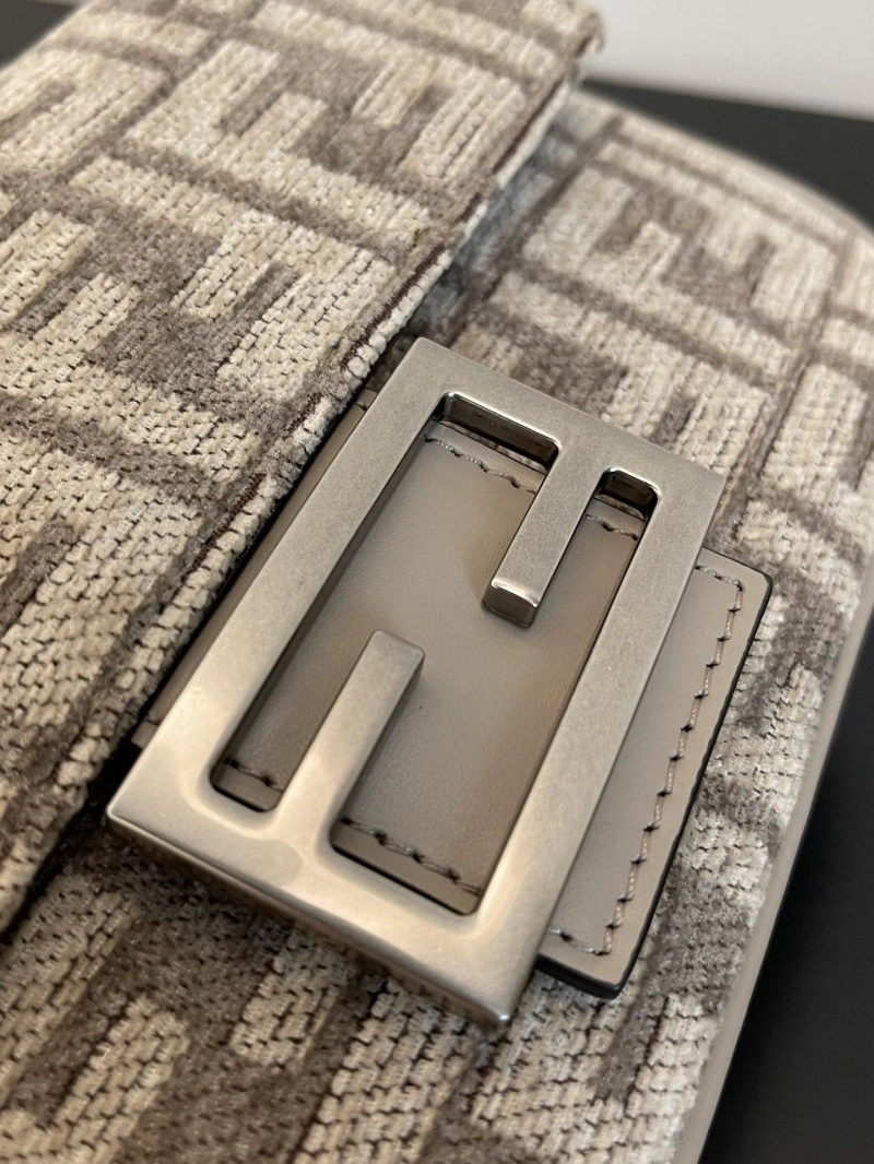 Fendi Baguette Bags 4222C-0275