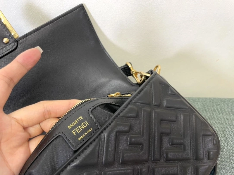 Fendi Baguette Bags 4222C-0285